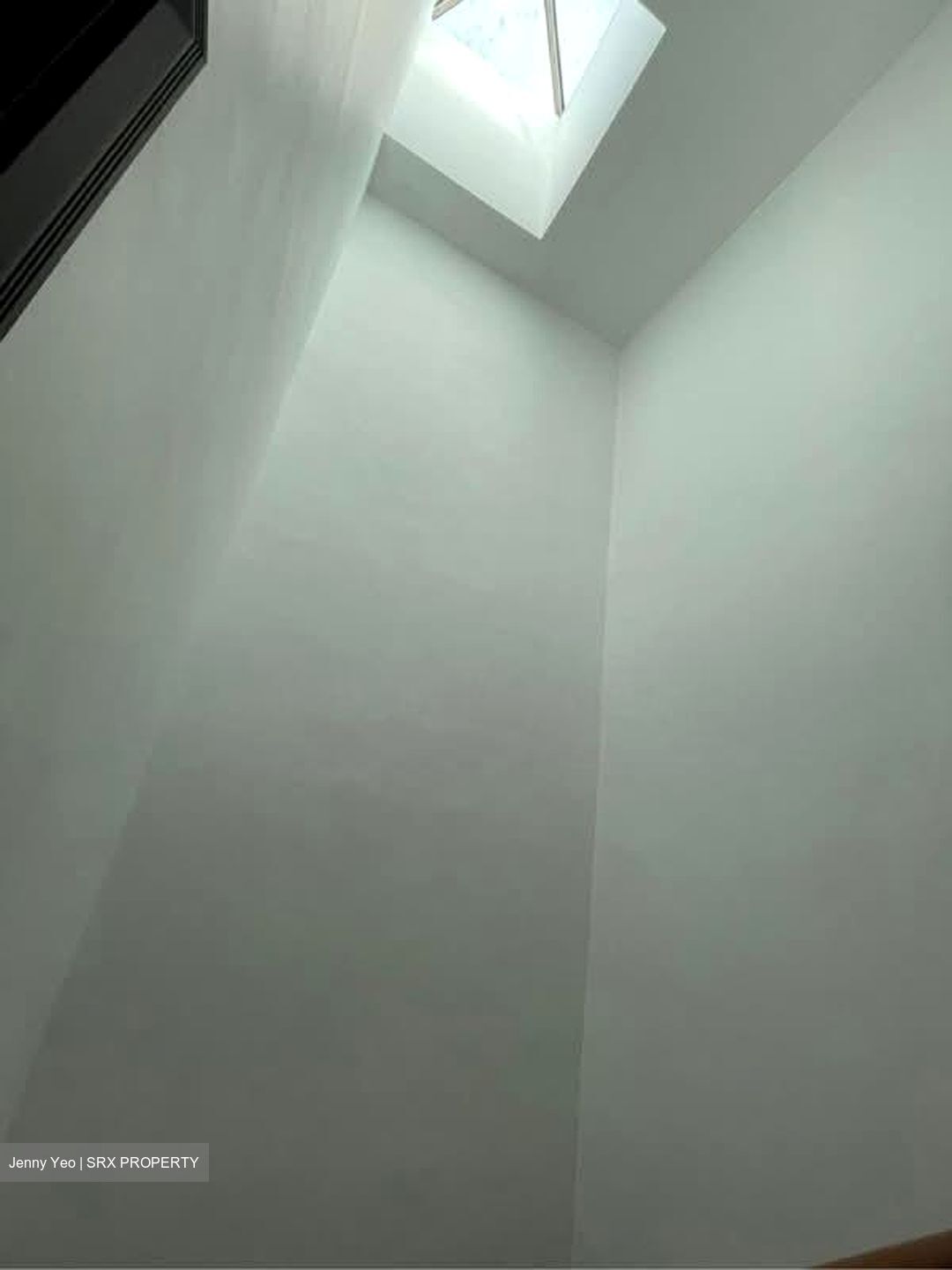 Mera Terrace (D16), Terrace #601892631